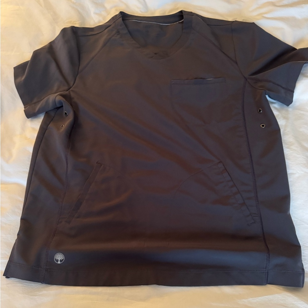Men’s scrub set